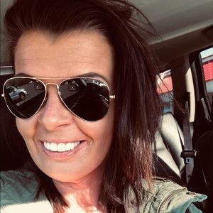 Meet your Posher, Christy